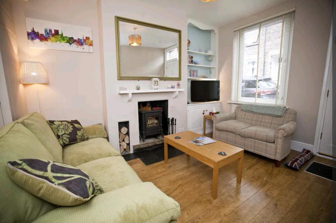 Cosy Little Home Just Outside York City Walls 외부 사진